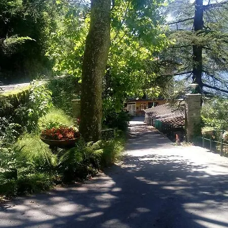 Camping Grotte Di Rescia 营地