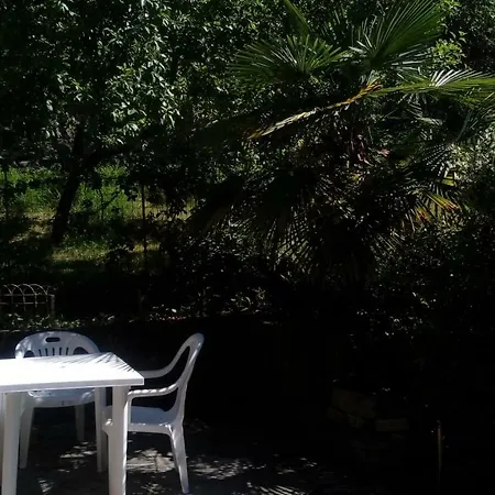 营地 Camping Grotte Di Rescia *